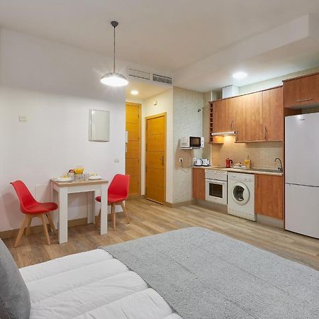 Apartamento Victoria Urbanite Málaga Exterior foto